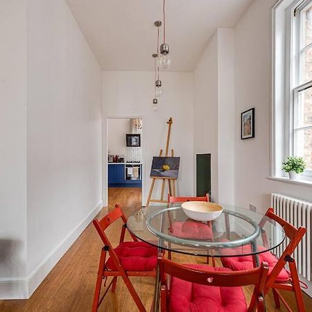 Luxury 2 Bed Apartment In The Heart Of Chester Extérieur photo