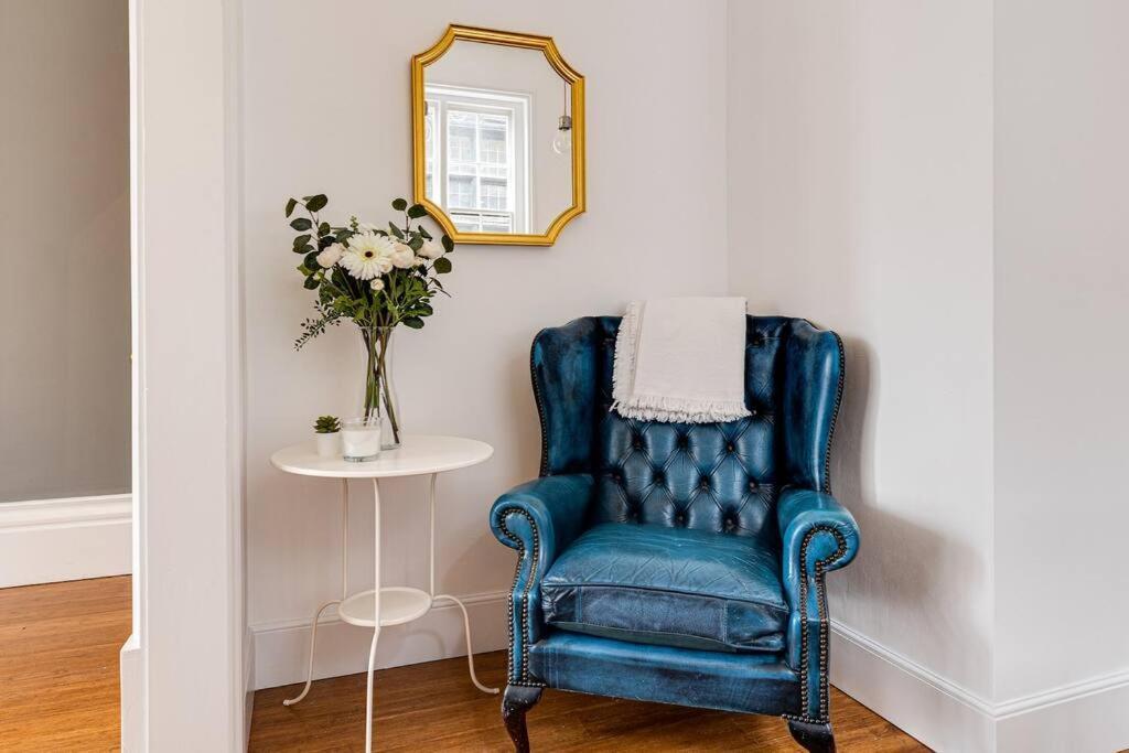 Luxury 2 Bed Apartment In The Heart Of Chester Extérieur photo