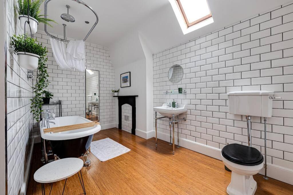 Luxury 2 Bed Apartment In The Heart Of Chester Extérieur photo
