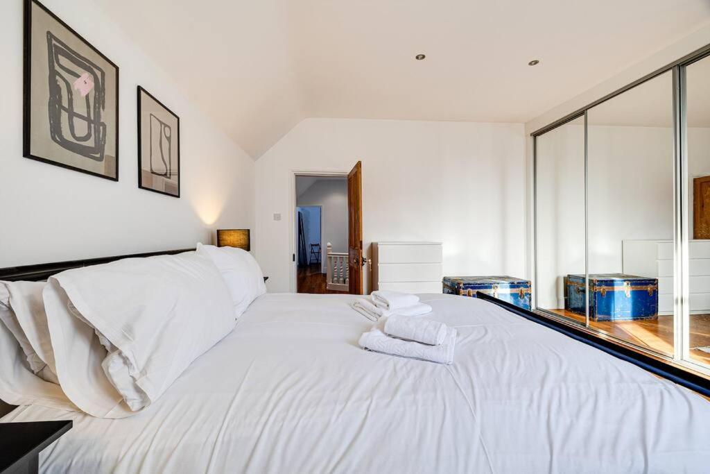 Luxury 2 Bed Apartment In The Heart Of Chester Extérieur photo